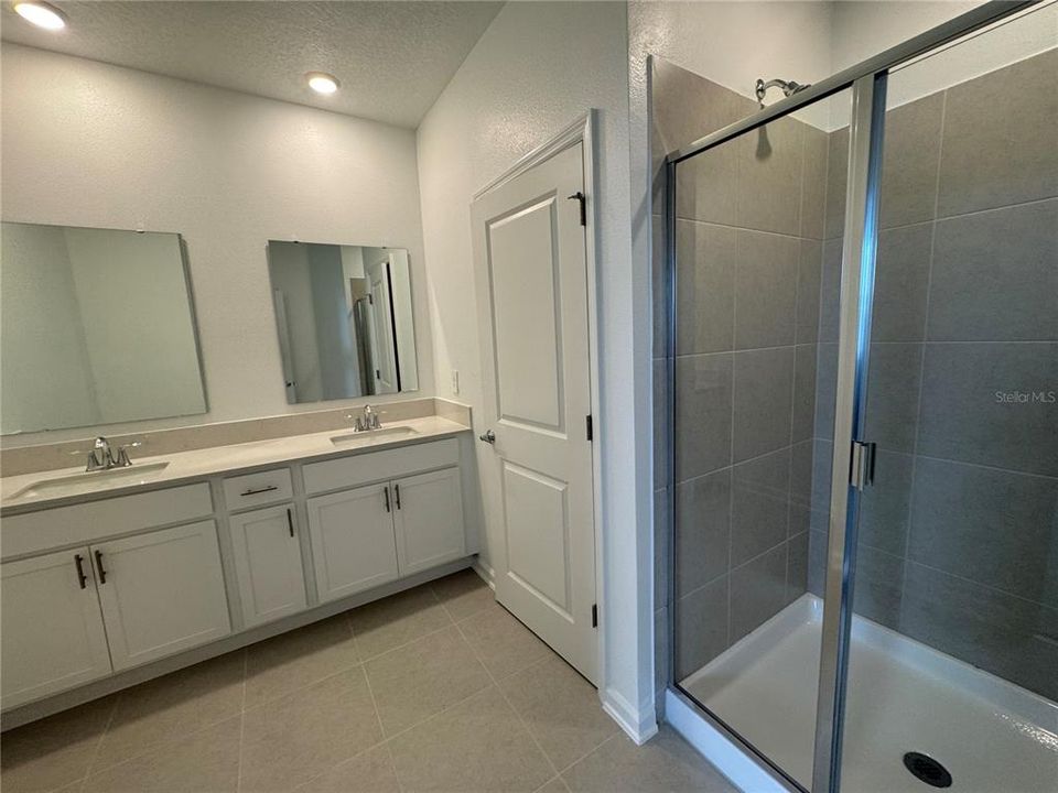 В аренду: $2,500 (3 спален, 2 ванн, 1795 Квадратных фут)