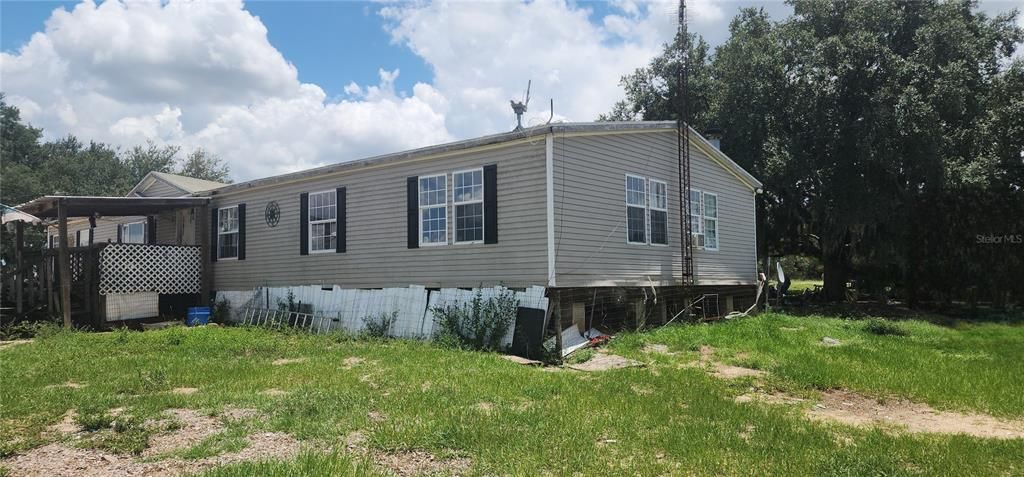 For Sale: $375,000 (4 beds, 2 baths, 2400 Square Feet)