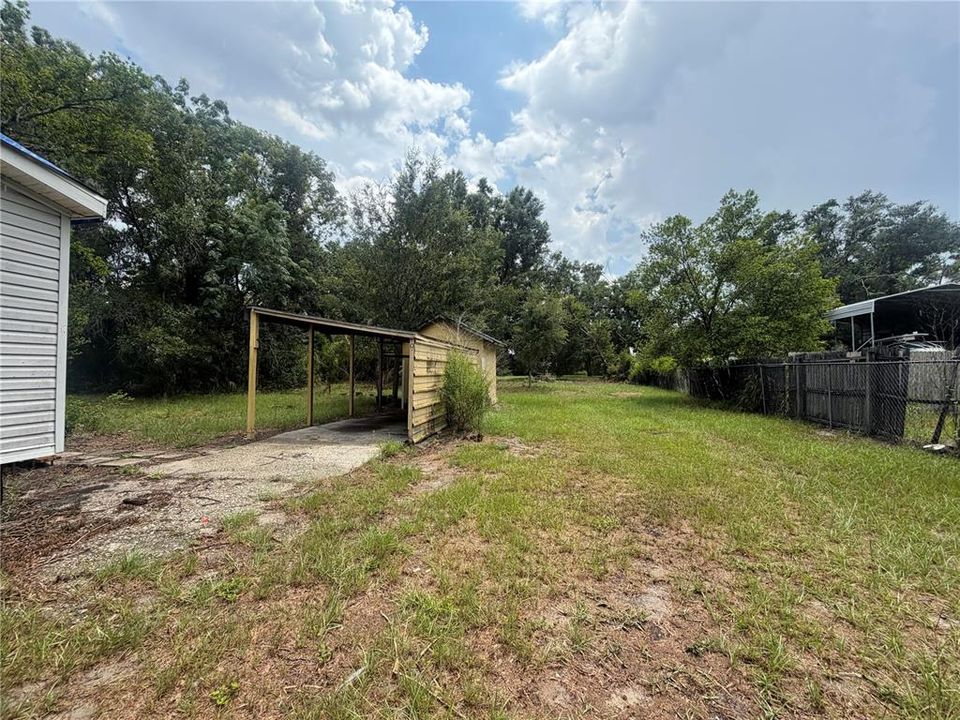 Active With Contract: $159,900 (3 beds, 2 baths, 1152 Square Feet)