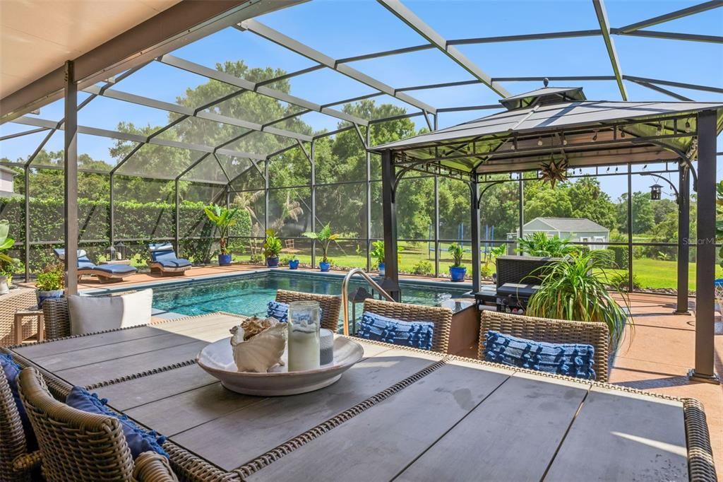 En Venta: $1,050,000 (4 camas, 3 baños, 2863 Pies cuadrados)