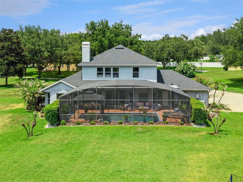 En Venta: $1,050,000 (4 camas, 3 baños, 2863 Pies cuadrados)