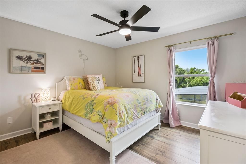 En Venta: $1,050,000 (4 camas, 3 baños, 2863 Pies cuadrados)