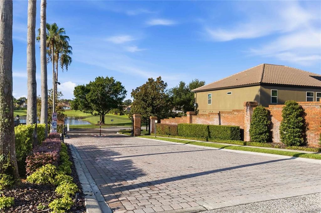 En Venta: $775,000 (3 camas, 2 baños, 2587 Pies cuadrados)