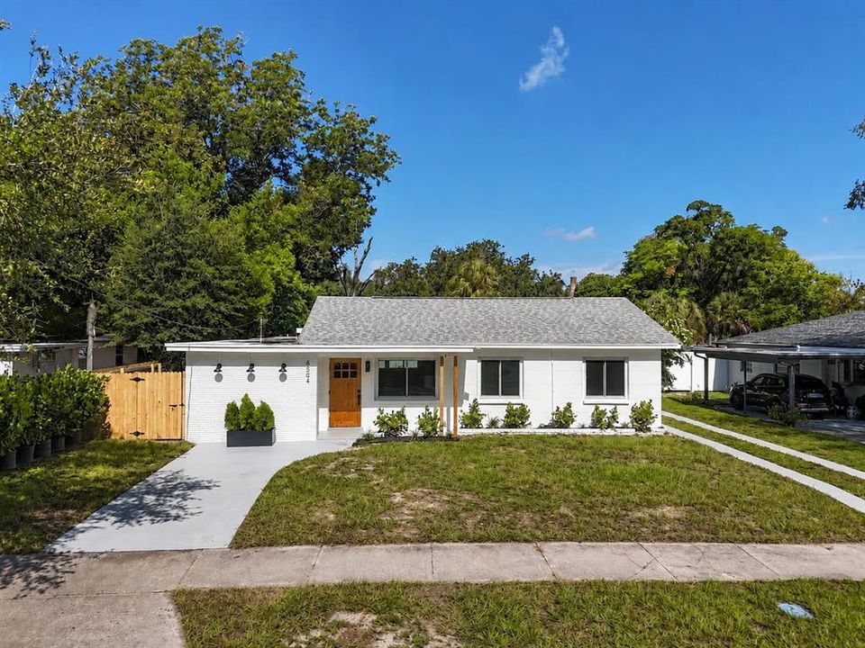 En Venta: $449,000 (4 camas, 2 baños, 1524 Pies cuadrados)