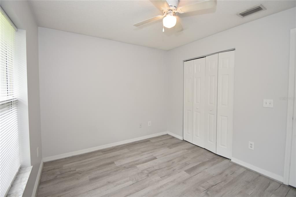 For Sale: $265,000 (3 beds, 2 baths, 1337 Square Feet)