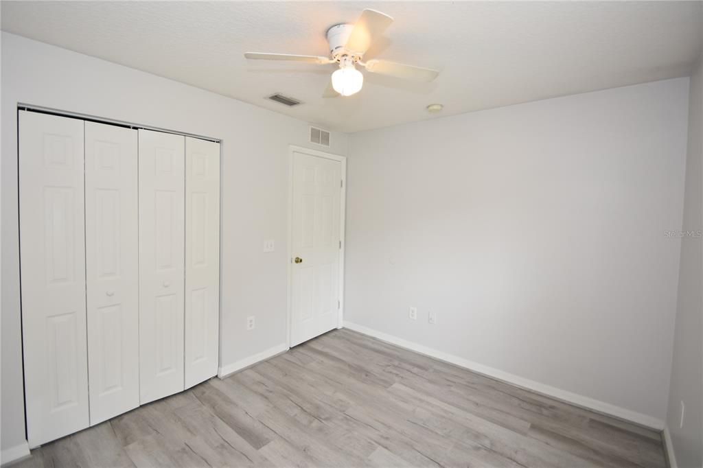For Sale: $265,000 (3 beds, 2 baths, 1337 Square Feet)