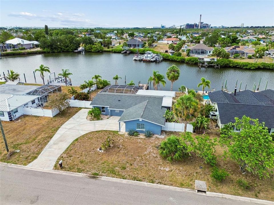 En Venta: $619,900 (3 camas, 2 baños, 1571 Pies cuadrados)