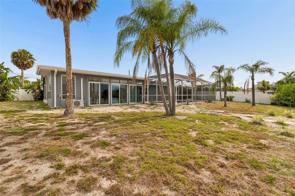 En Venta: $619,900 (3 camas, 2 baños, 1571 Pies cuadrados)