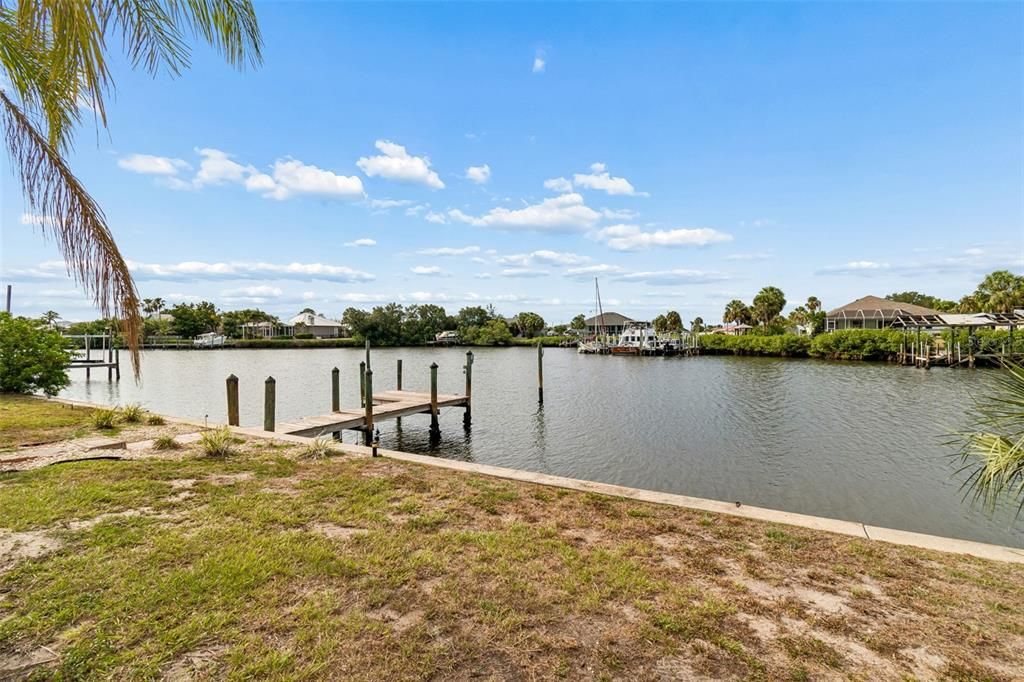 En Venta: $619,900 (3 camas, 2 baños, 1571 Pies cuadrados)