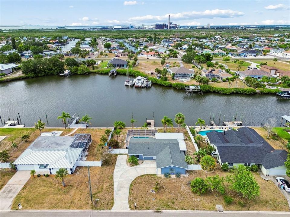 En Venta: $619,900 (3 camas, 2 baños, 1571 Pies cuadrados)