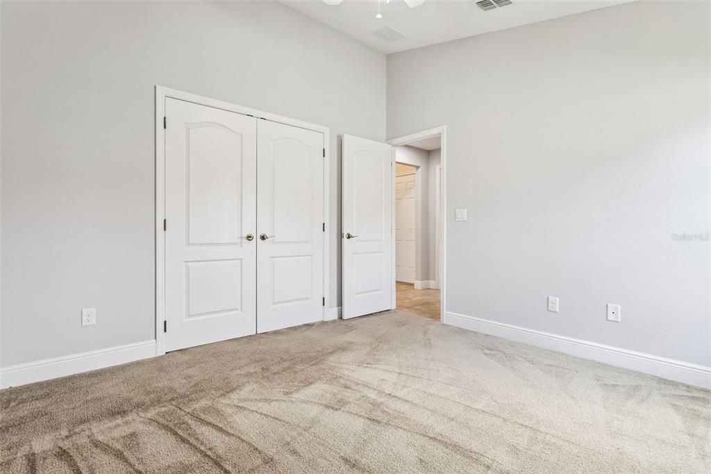 На продажу: $329,000 (4 спален, 2 ванн, 1808 Квадратных фут)