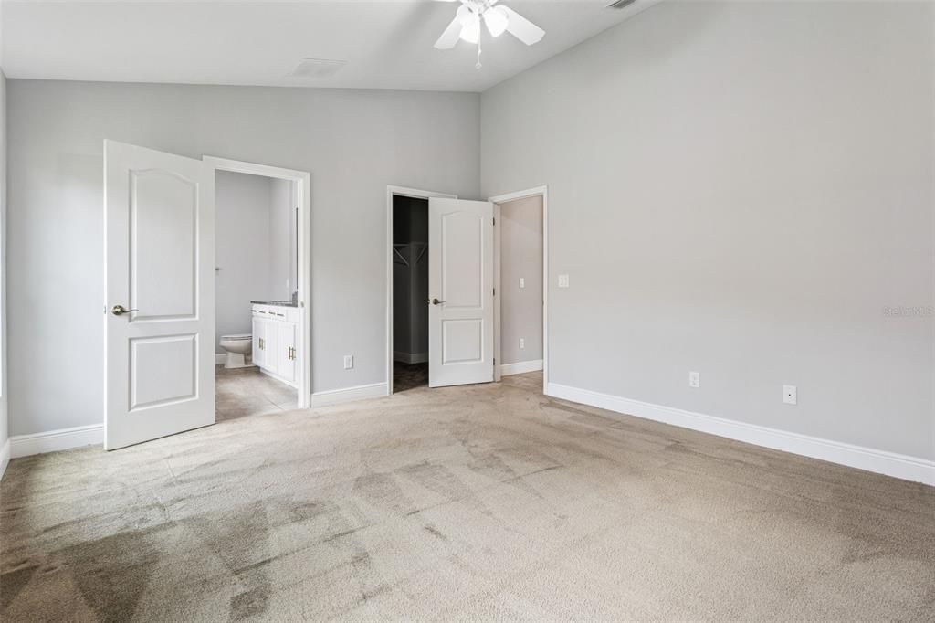 На продажу: $329,000 (4 спален, 2 ванн, 1808 Квадратных фут)