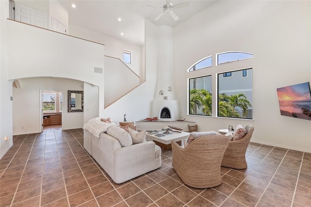 En Venta: $3,650,000 (3 camas, 2 baños, 2493 Pies cuadrados)