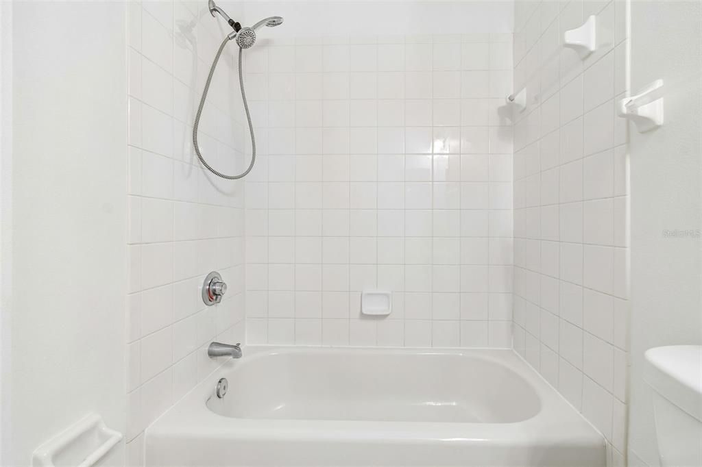 En Renta: $1,850 (3 camas, 3 baños, 1412 Pies cuadrados)