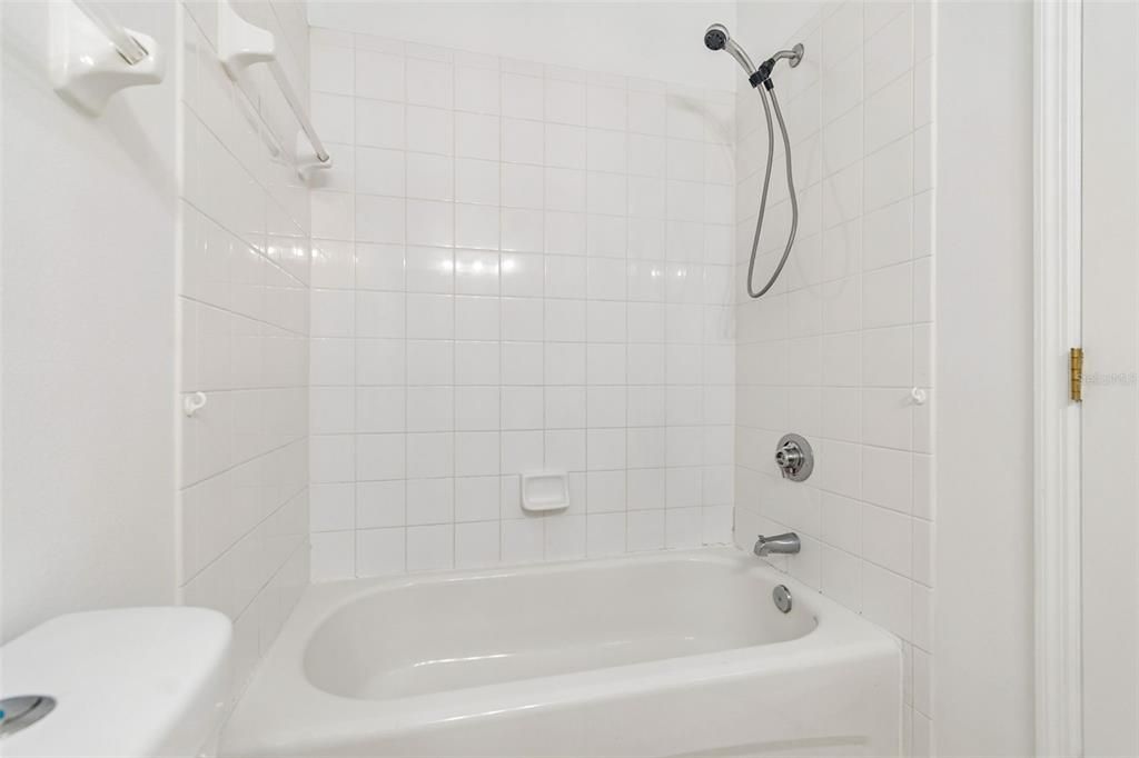 En Renta: $1,850 (3 camas, 3 baños, 1412 Pies cuadrados)