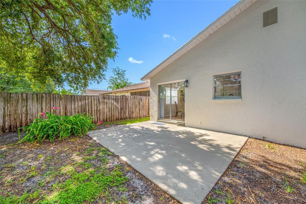 For Sale: $369,000 (2 beds, 2 baths, 1115 Square Feet)