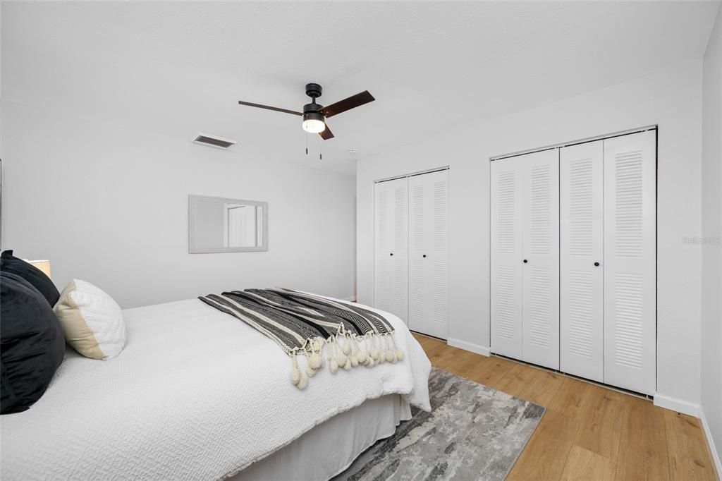 For Sale: $369,000 (2 beds, 2 baths, 1115 Square Feet)