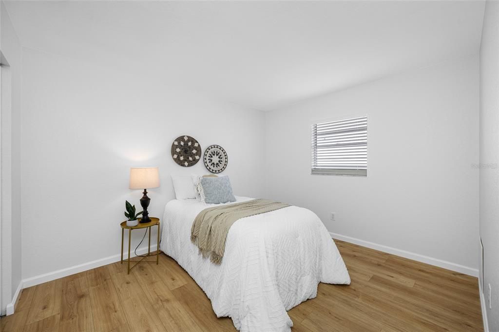 For Sale: $369,000 (2 beds, 2 baths, 1115 Square Feet)