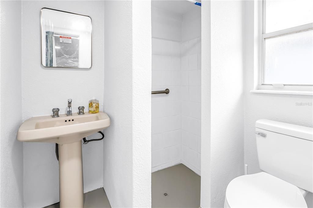 В аренду: $2,099 (3 спален, 2 ванн, 744 Квадратных фут)