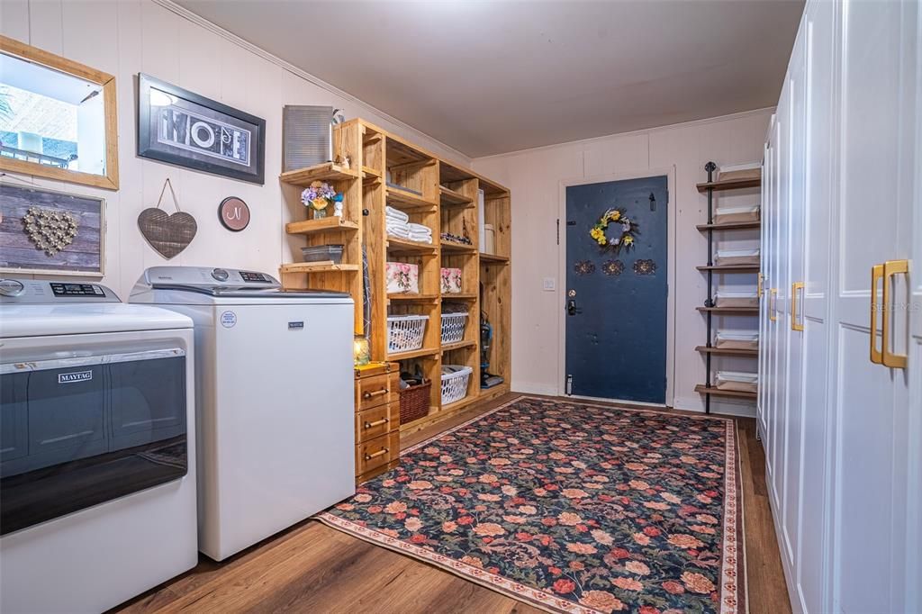 На продажу: $259,990 (3 спален, 1 ванн, 973 Квадратных фут)