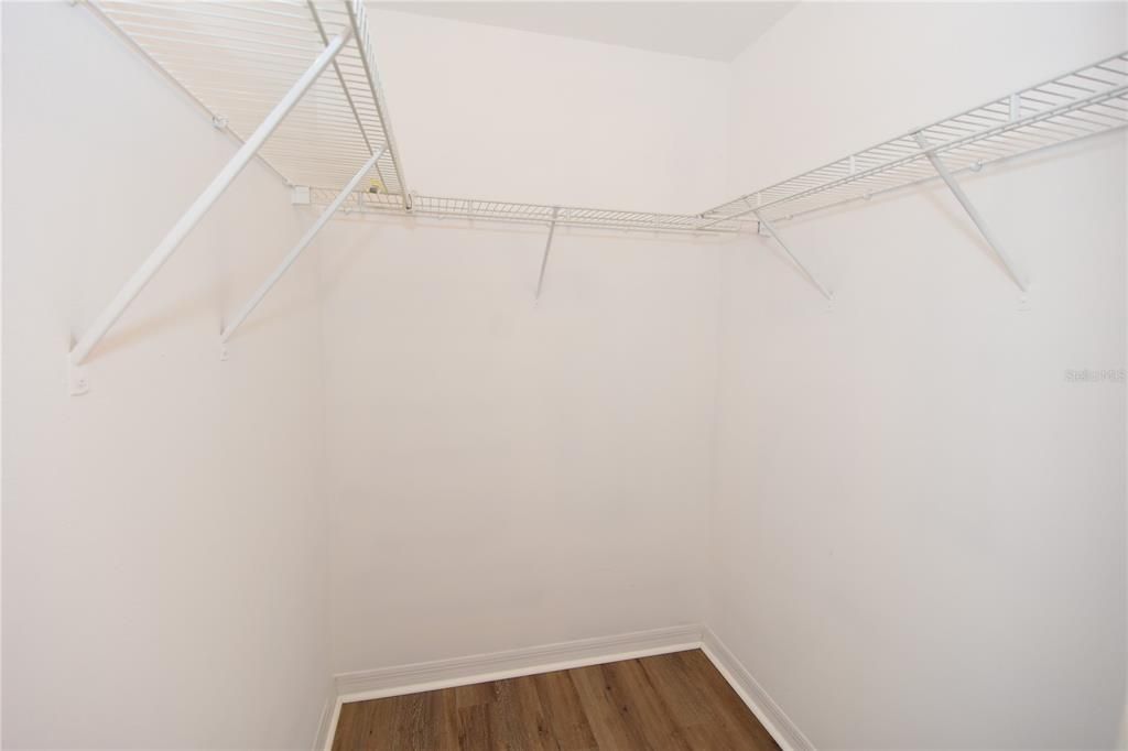Activo con contrato: $259,900 (3 camas, 2 baños, 1332 Pies cuadrados)