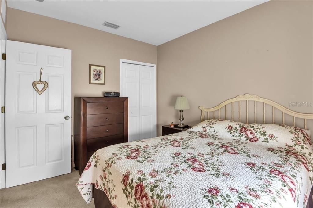 Active With Contract: $250,000 (3 beds, 2 baths, 1100 Square Feet)