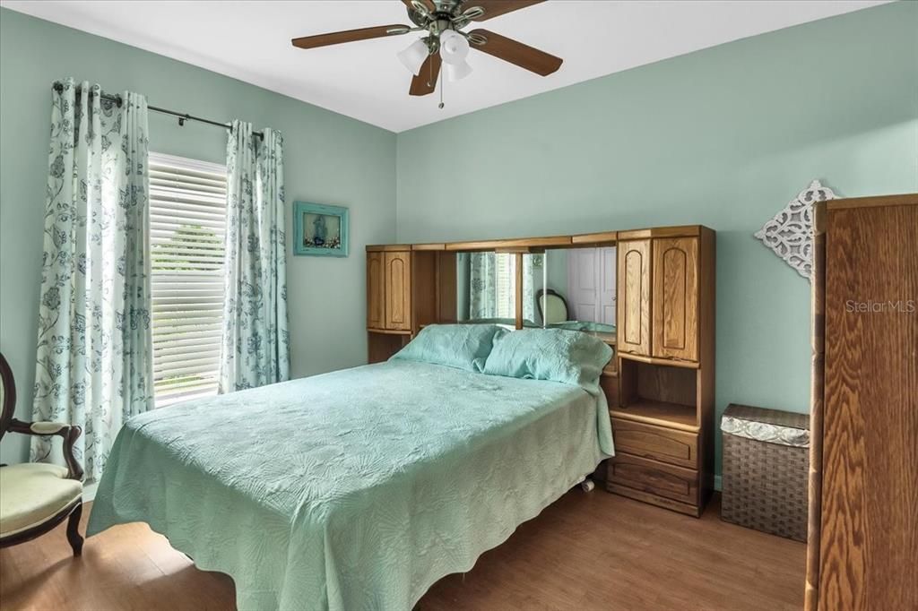 Active With Contract: $250,000 (3 beds, 2 baths, 1100 Square Feet)