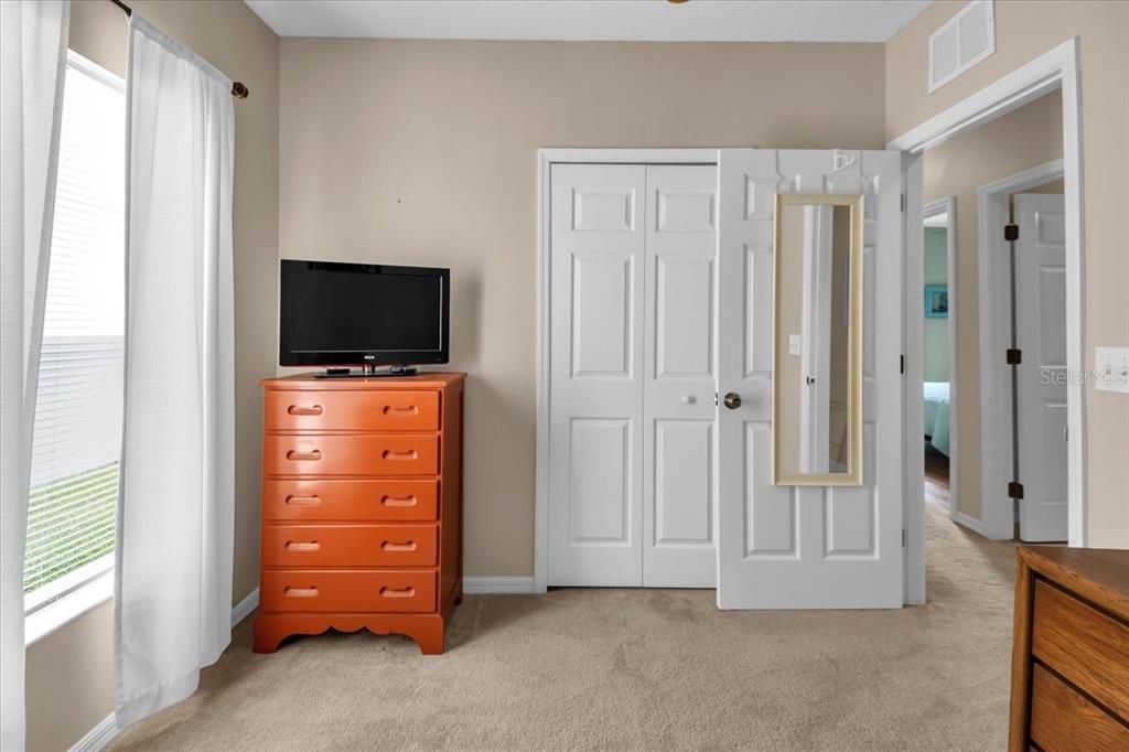 Active With Contract: $250,000 (3 beds, 2 baths, 1100 Square Feet)