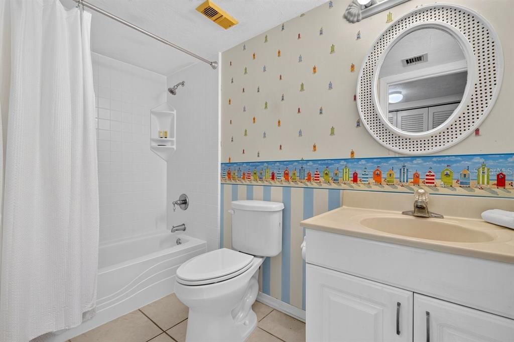 En Venta: $925,000 (3 camas, 2 baños, 1845 Pies cuadrados)