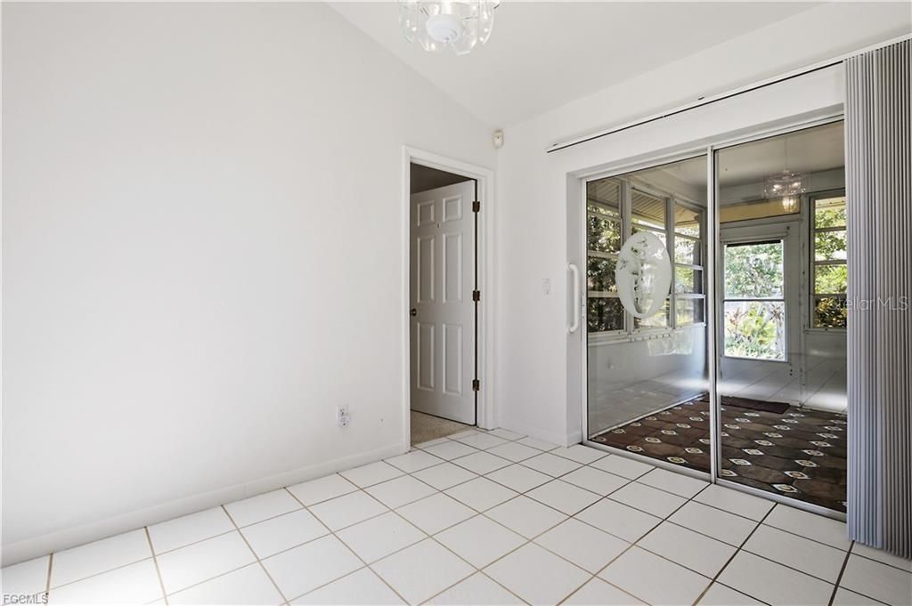 For Sale: $269,900 (3 beds, 2 baths, 1176 Square Feet)