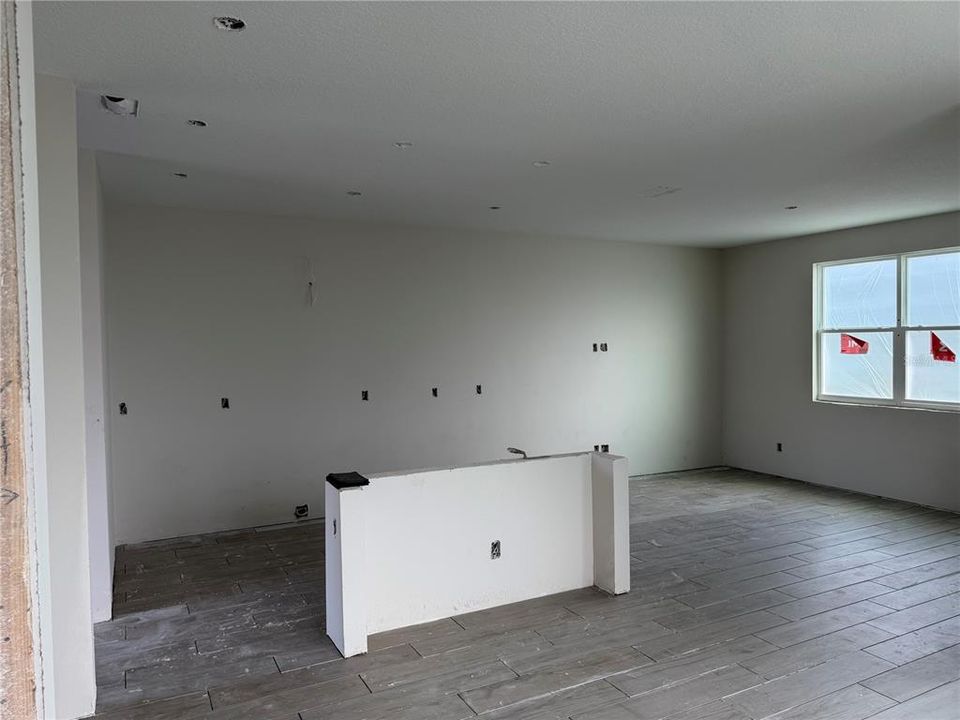 For Sale: $564,900 (4 beds, 2 baths, 1864 Square Feet)