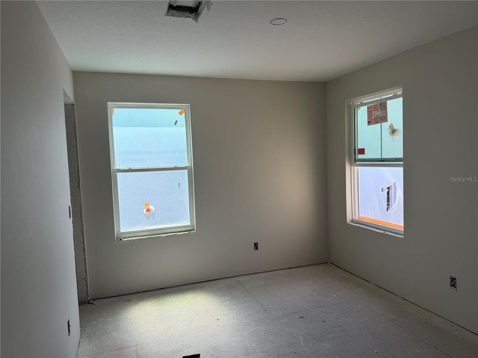 For Sale: $564,900 (4 beds, 2 baths, 1864 Square Feet)