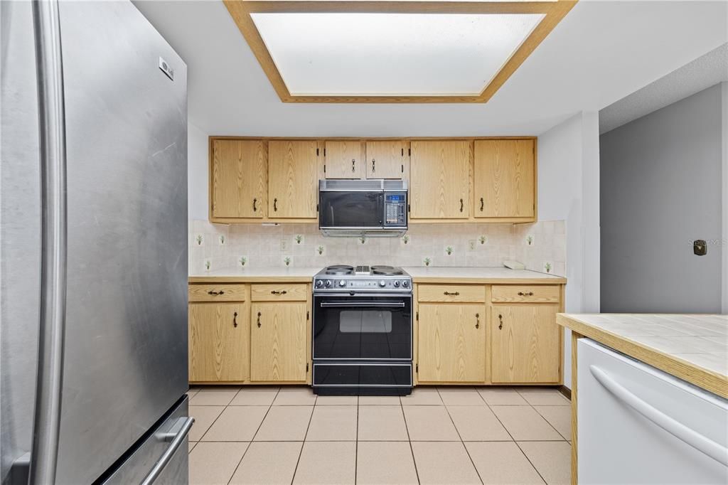 En Venta: $450,000 (3 camas, 2 baños, 1929 Pies cuadrados)