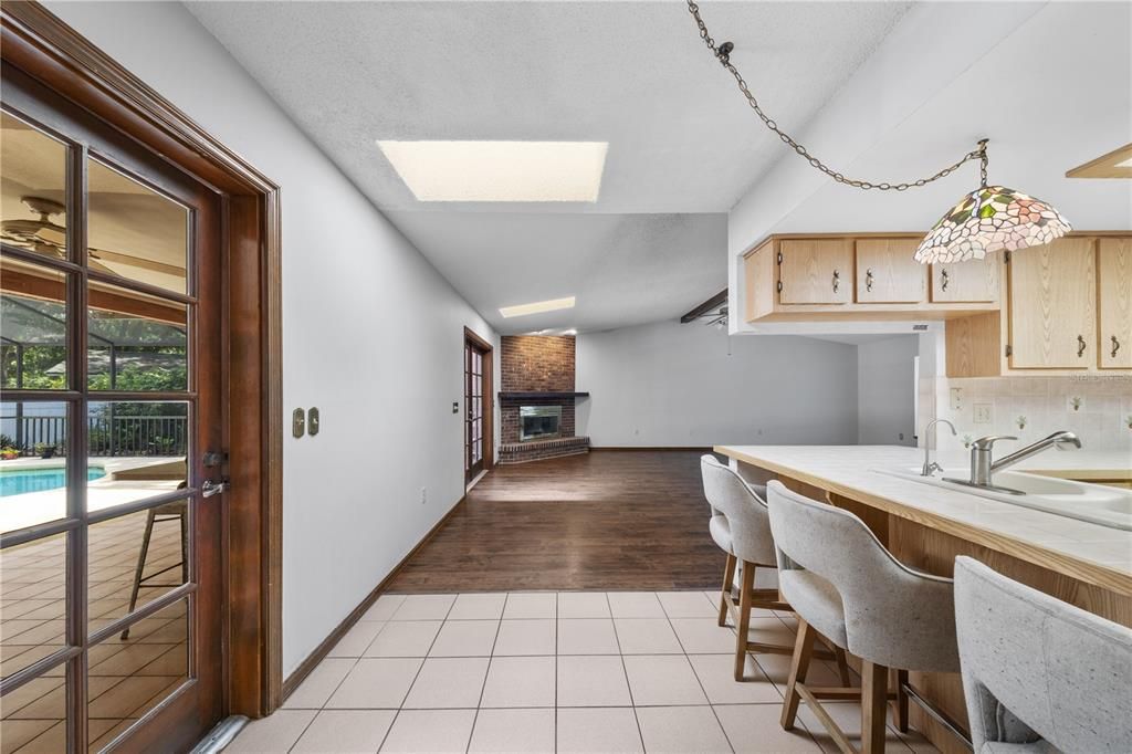 En Venta: $450,000 (3 camas, 2 baños, 1929 Pies cuadrados)