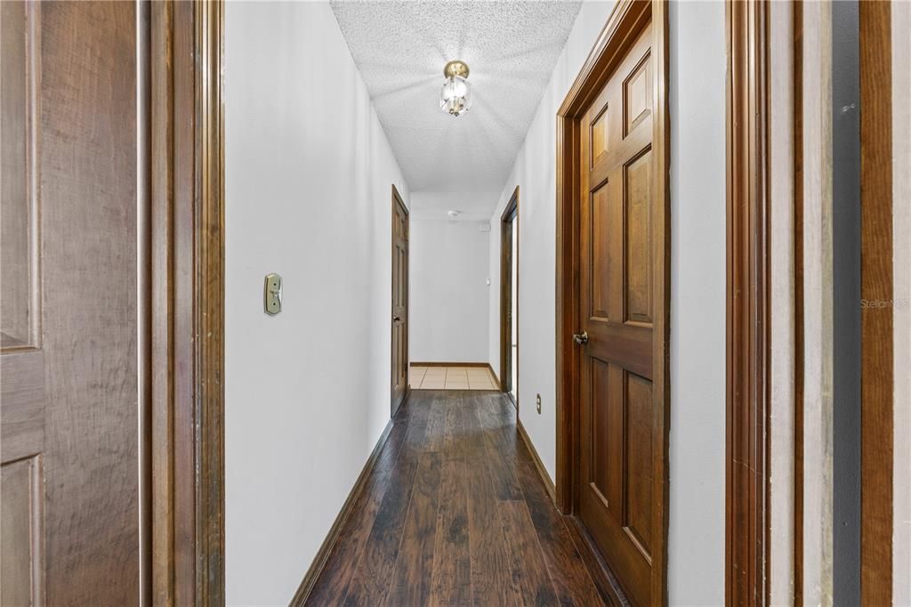 En Venta: $450,000 (3 camas, 2 baños, 1929 Pies cuadrados)