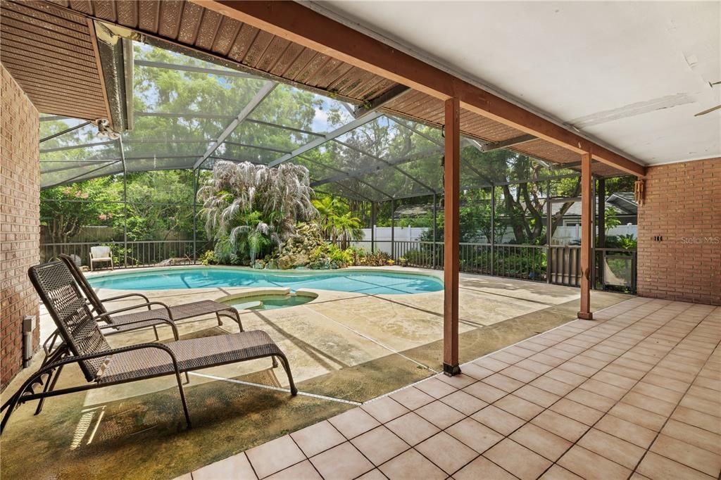 En Venta: $450,000 (3 camas, 2 baños, 1929 Pies cuadrados)