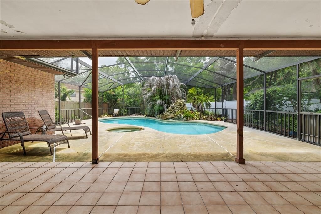 En Venta: $450,000 (3 camas, 2 baños, 1929 Pies cuadrados)