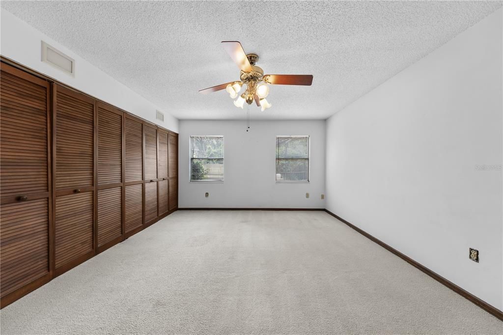 En Venta: $450,000 (3 camas, 2 baños, 1929 Pies cuadrados)