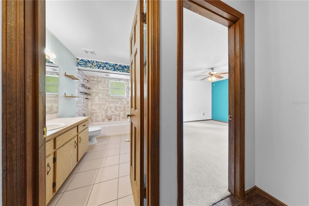 En Venta: $450,000 (3 camas, 2 baños, 1929 Pies cuadrados)