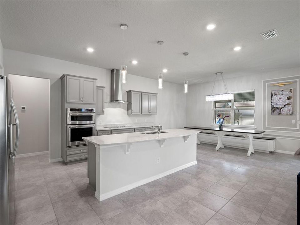 For Sale: $1,200,000 (6 beds, 4 baths, 5249 Square Feet)