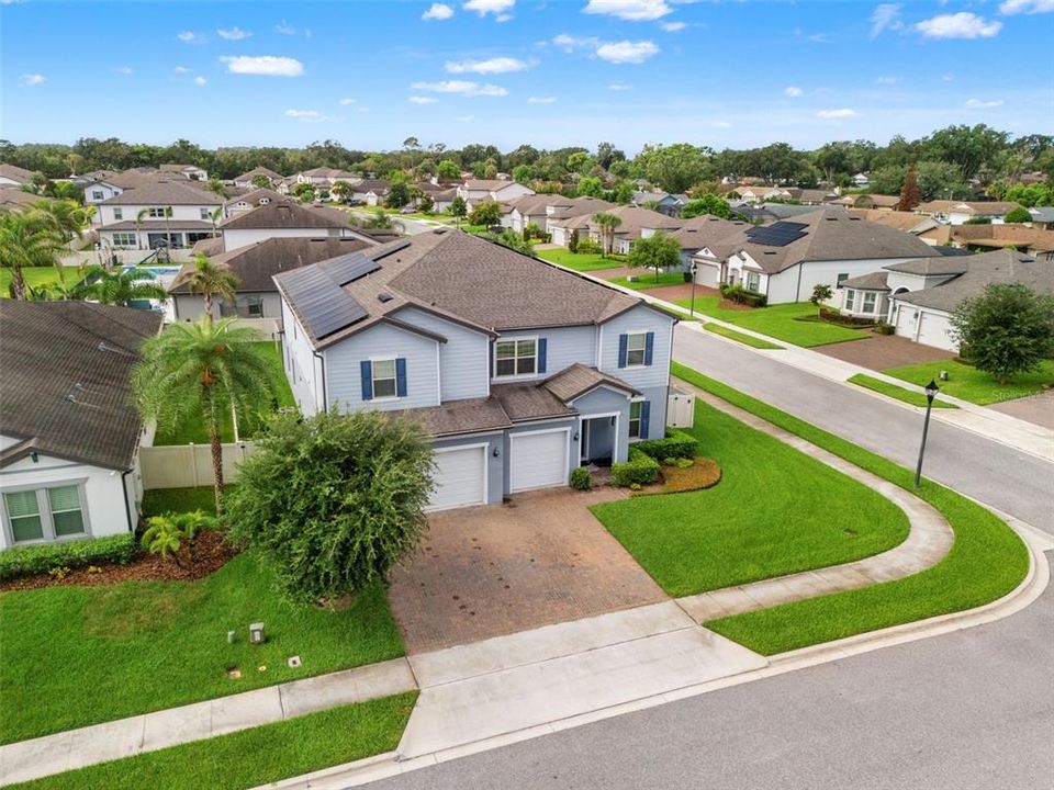 For Sale: $1,200,000 (6 beds, 4 baths, 5249 Square Feet)