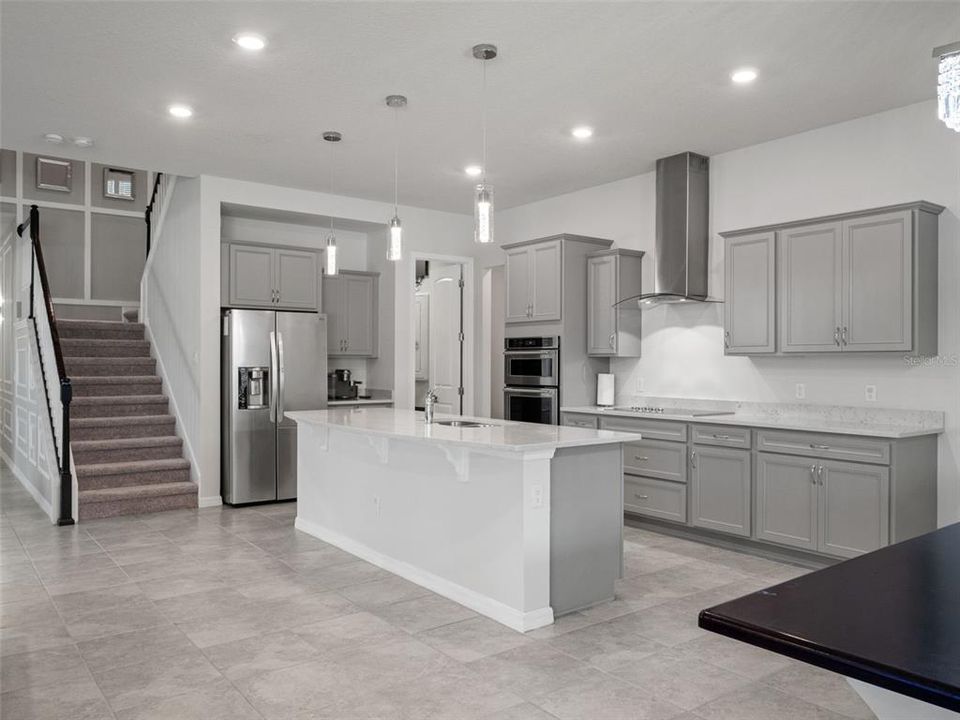 For Sale: $1,200,000 (6 beds, 4 baths, 5249 Square Feet)