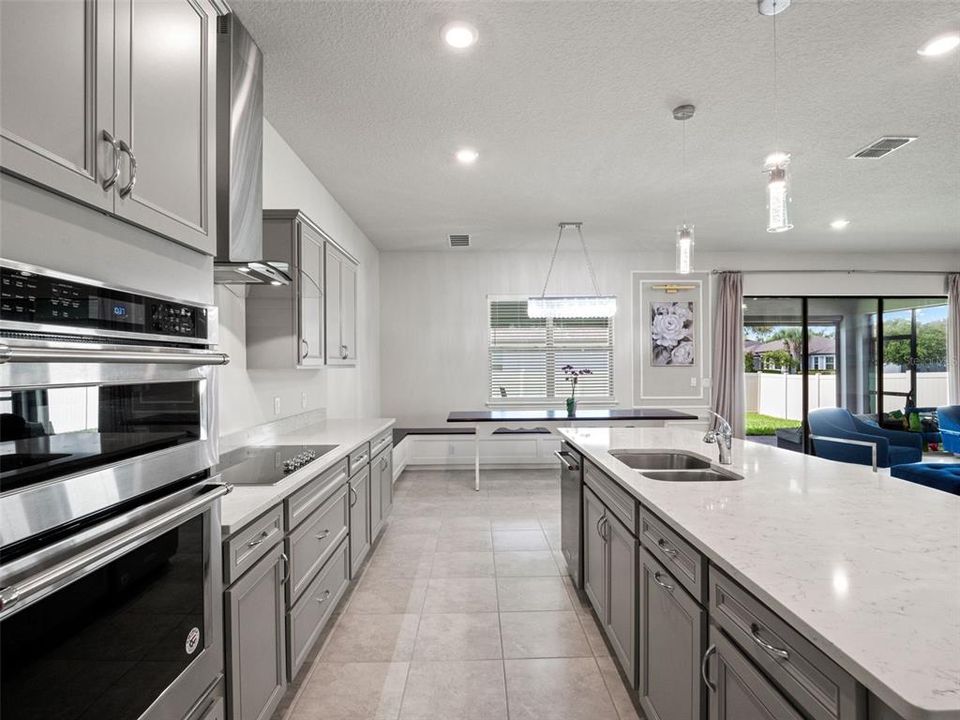 For Sale: $1,200,000 (6 beds, 4 baths, 5249 Square Feet)