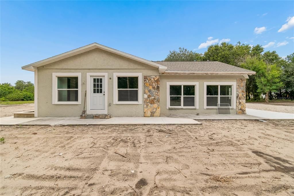 На продажу: $649,900 (3 спален, 3 ванн, 2048 Квадратных фут)