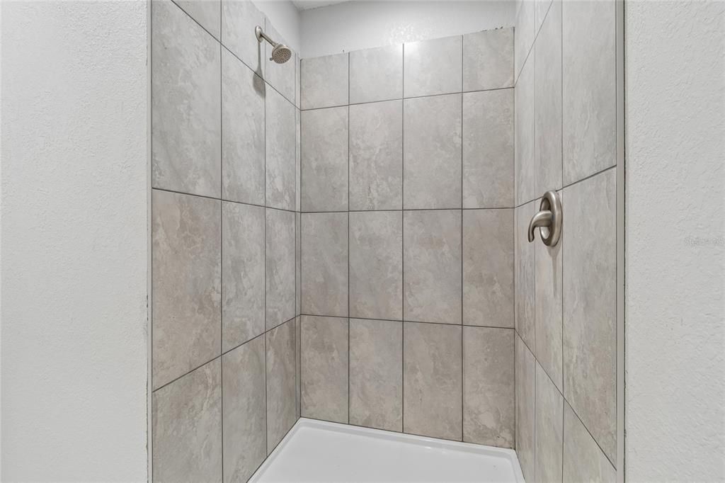 На продажу: $649,900 (3 спален, 3 ванн, 2048 Квадратных фут)