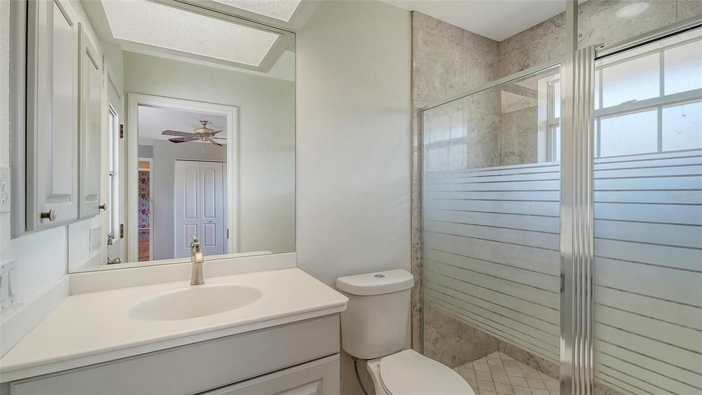 En Venta: $775,000 (4 camas, 3 baños, 2623 Pies cuadrados)