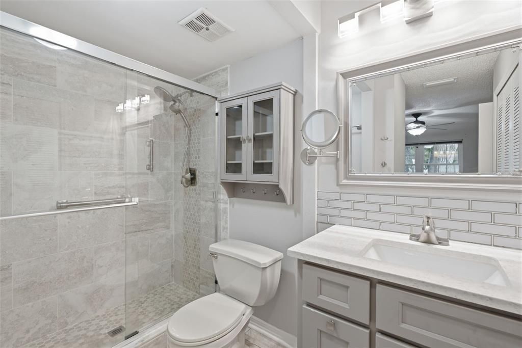 En Venta: $199,000 (2 camas, 2 baños, 900 Pies cuadrados)