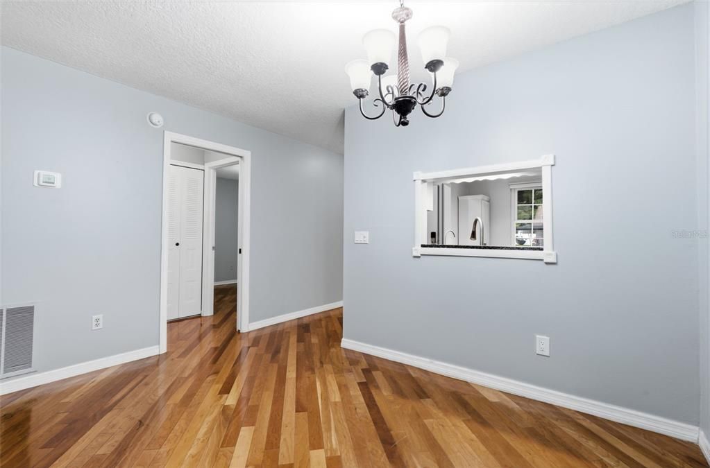 En Venta: $199,000 (2 camas, 2 baños, 900 Pies cuadrados)