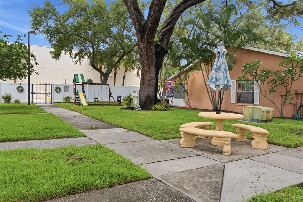 En Venta: $199,000 (2 camas, 2 baños, 900 Pies cuadrados)