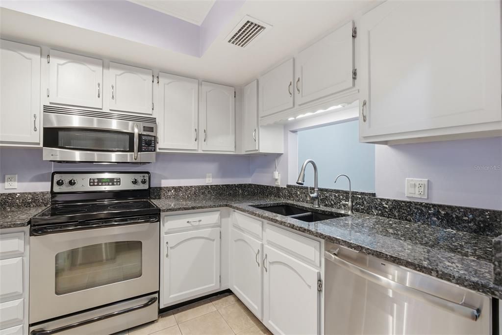 En Venta: $199,000 (2 camas, 2 baños, 900 Pies cuadrados)